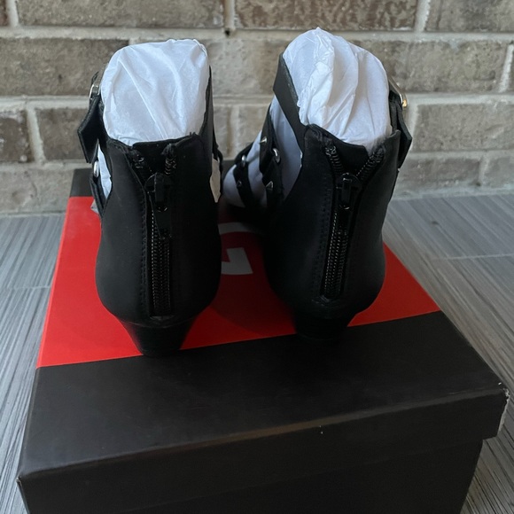 G by Guess's Black Payge 2 Black Sandals - Picture 7 of 9